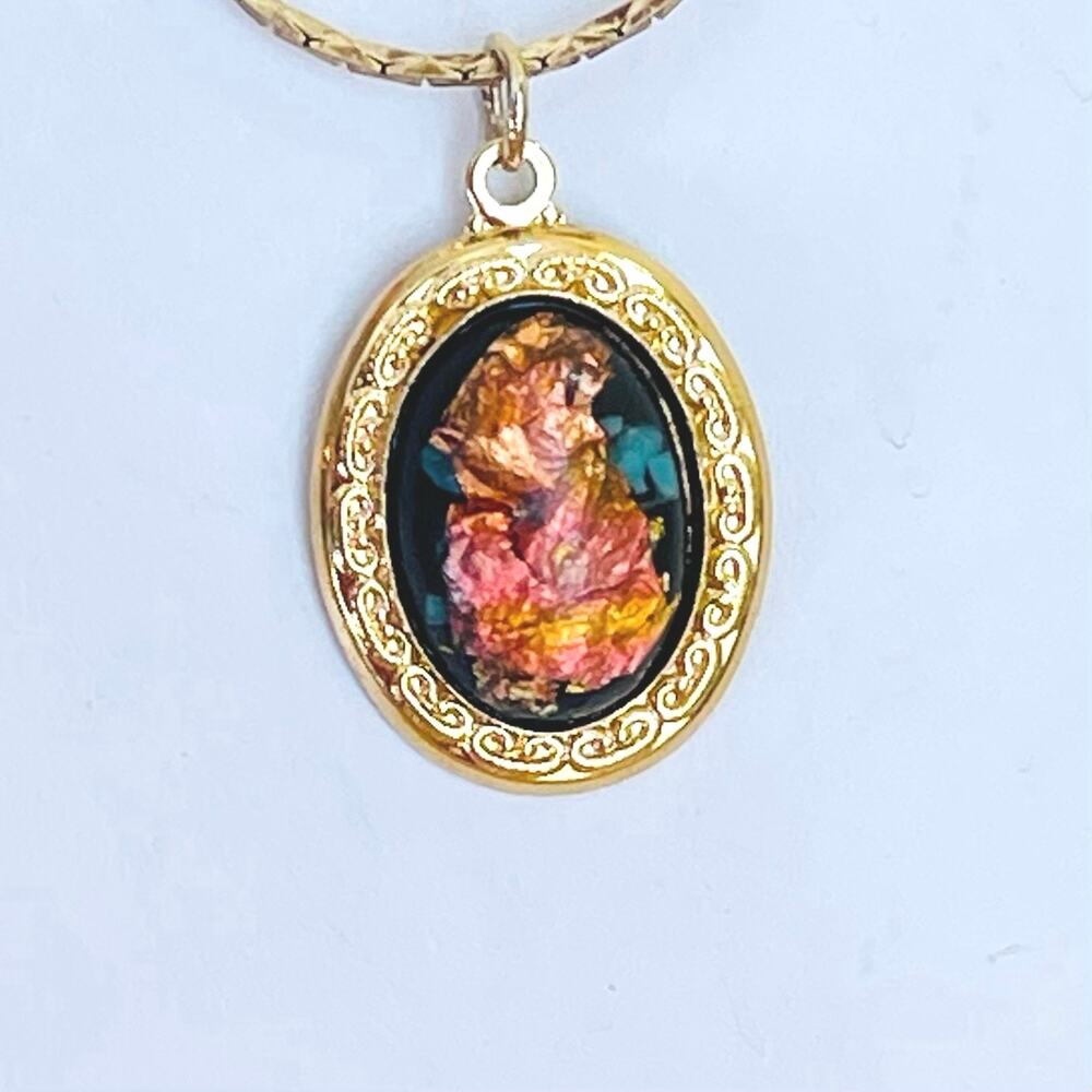 Necklace Pendant Vtg Foil Art Domed Rainbow Flake Victorian Style Ornate - Picture 7 of 12